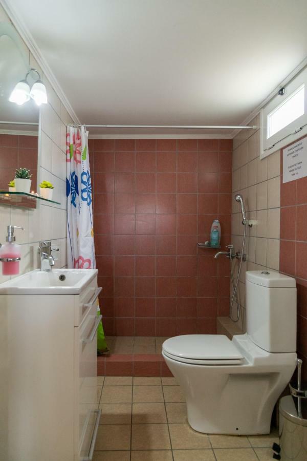 Apartament Rose'S House Artemida  Zewnętrze zdjęcie